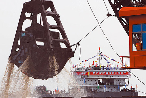 港珠澳大橋開工