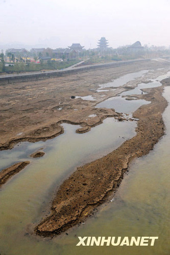 來水量減少 湘江長沙段水位回落