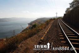 金飛豹和費宣徒步重走滇越鐵路