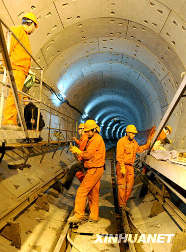 鄭州地鐵工程建設全面展開