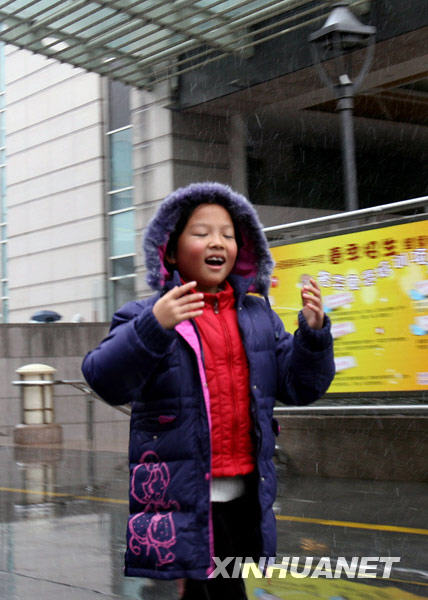 上海迎來今冬最明顯降雪 日最低氣溫將跌破“冰點”