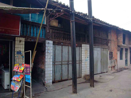 金飛豹日記:機車頭不是開的,而是推的