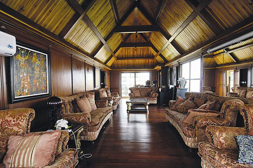 深圳“海上皇宮”面臨拆除 超奢華內(nèi)景曝光