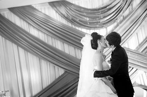 蘇州奢華婚禮網上“被炫富”引罵聲一片(圖)