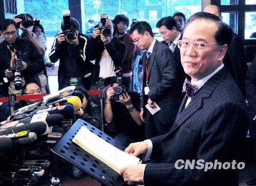 曾蔭權：“五區公投”違憲逆民意港府不予承認