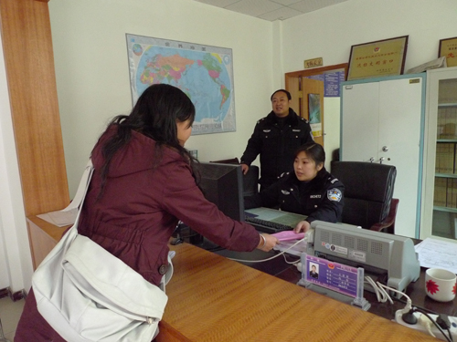 汶川出入境管理大隊：兩個人撐起的“涉外窗口”