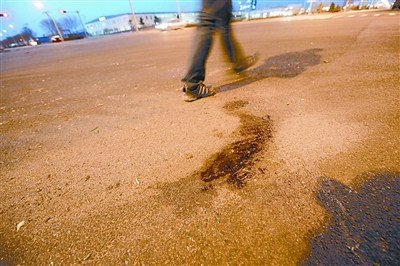 天津男子駕車撞死9人續(xù):被圍時企圖自殺(圖)