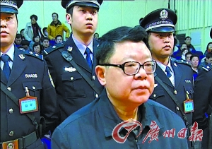 文強(qiáng)夫婦昨上庭互掐 多年斂財不知家底幾何