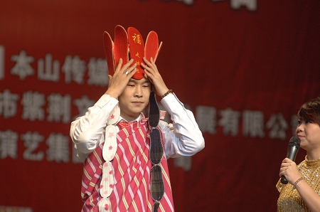 小沈陽(yáng)確定亮相央視春晚 眾大腕彩排用替身(圖)