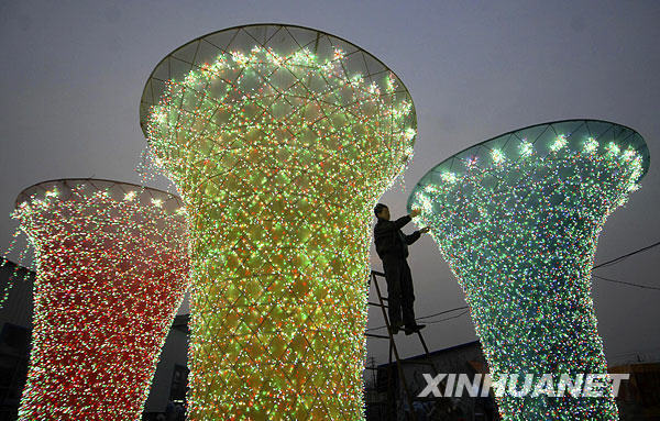 “世博花燈”揚州試燈