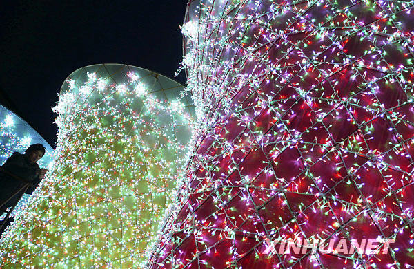 “世博花燈”揚州試燈