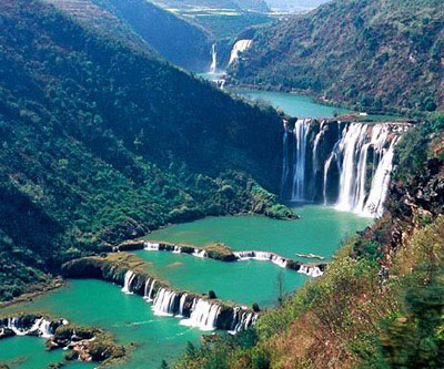 滿城盡鋪黃金花——親歷2010羅平油菜花節(jié)