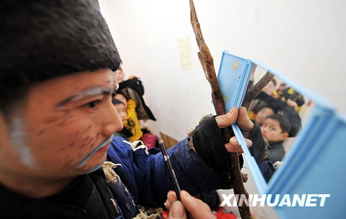 湖南：洞庭湖畔農民自辦“春晚”