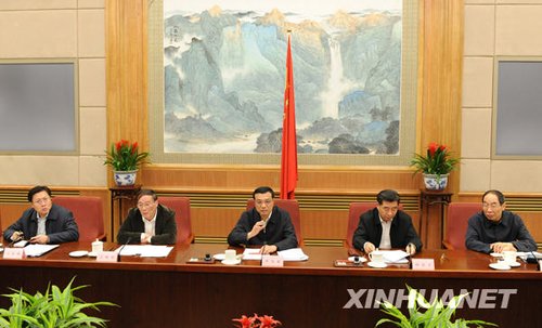 國(guó)務(wù)院設(shè)立食品安全委員會(huì) 李克強(qiáng)任主任