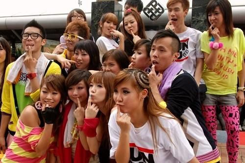 北京50余高中生發型不合格被禁止入校