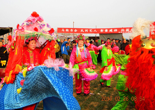 河南寶豐：七百年的馬街書會成民間“狂歡節”
