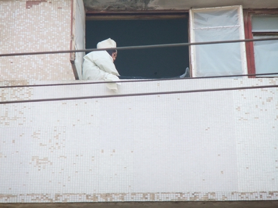 河南一女子討移民款跳樓輕生 幸免遇難（圖）