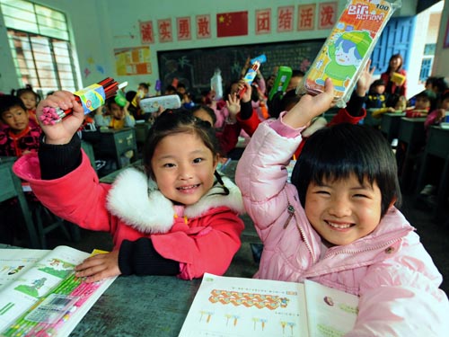 十萬外來工子女晉江喜上學