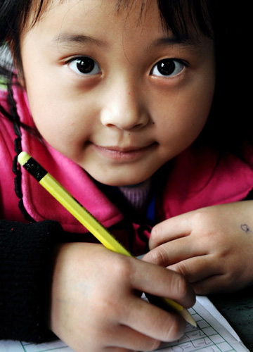 十萬外來工子女晉江喜上學