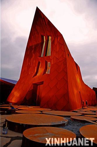 燈光中的上海世博園