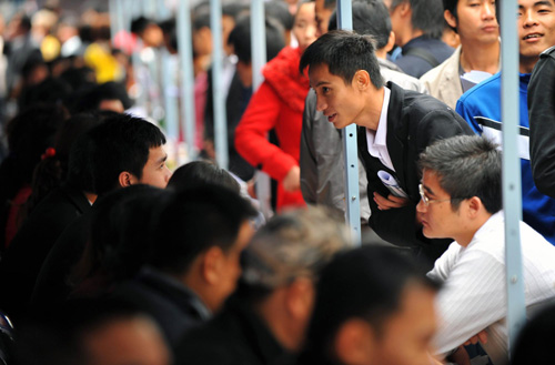 海南舉辦大型招聘會(huì) 營(yíng)銷類崗位需求量大