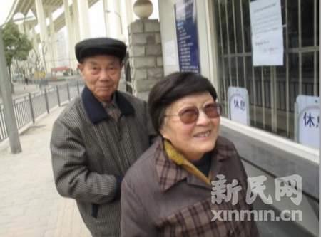 盧浦大橋今日閉門謝客 八旬游客趕“最后一天”撲空