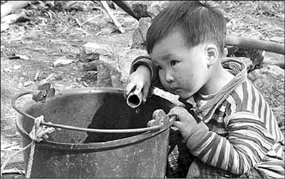 貴州1名村民為全村取水身亡 村民為其申請(qǐng)烈士