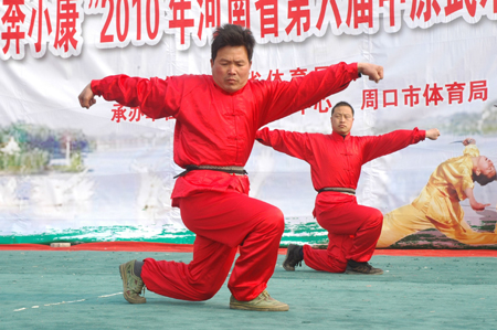 河南淮陽發(fā)現(xiàn)頻臨失傳的稀有拳種伏羲八卦拳