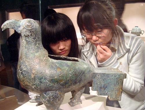 陜西寶雞出土青銅器珍品展在蘇州舉行