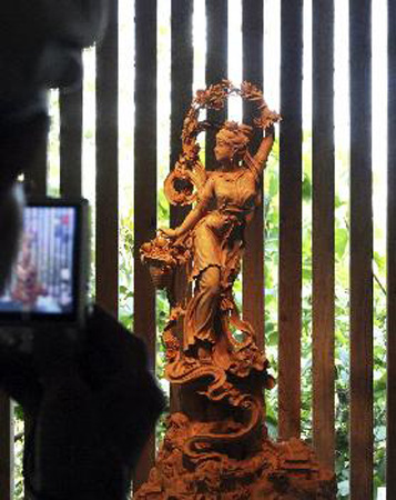 福建入選世博會木雕精品榕城預展