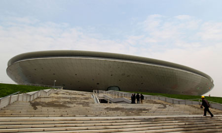 世博文化中心竣工