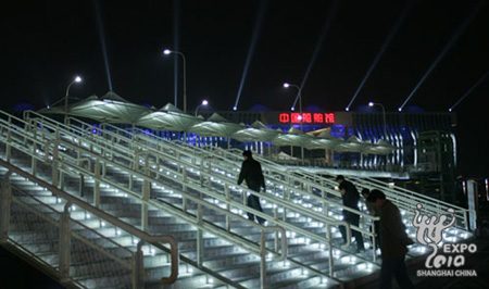 世博會DE片區整體亮燈 浦江西岸喜添燈光新景