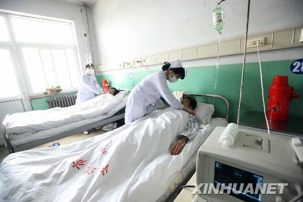 王家?guī)X礦難獲救人員得到精心治療