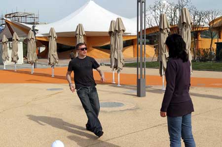 上海世博會(huì)園區(qū)各項(xiàng)建設(shè)進(jìn)入尾聲[組圖]