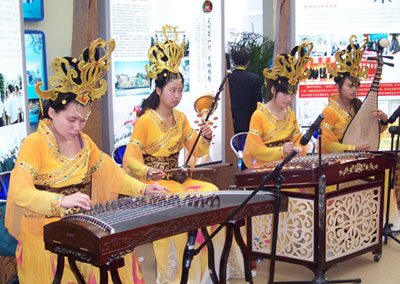 第14屆西洽會隆重開幕 10萬客商云集古城西安