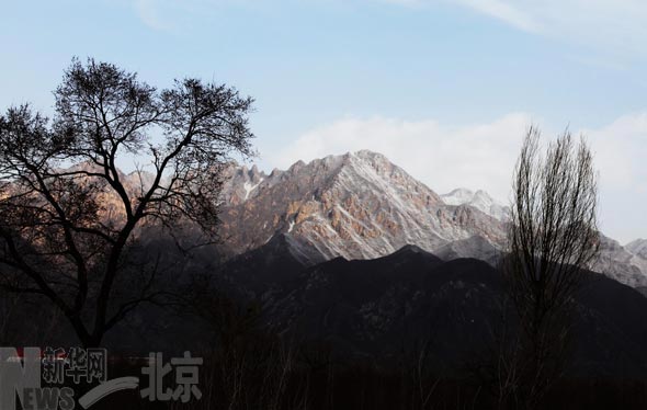 北京延慶海坨山春天仍然披“銀裝”[組圖]