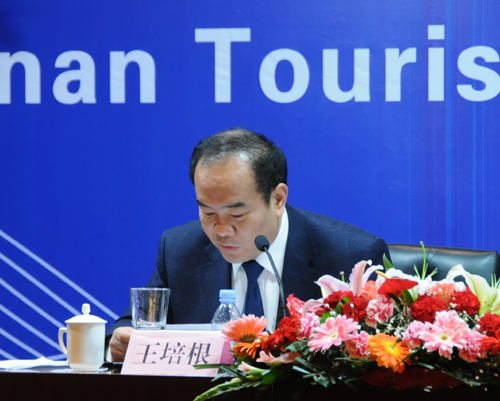河南旅游飯店業分會換屆大會召開 張連仕任會長