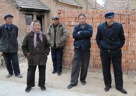 河南蘭考一化工廠大肆“偷”生產擾民3年無人管