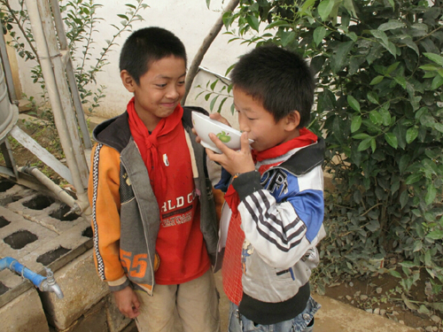 武警黃金部隊旱區打井建奇功解決萬名村民飲水難