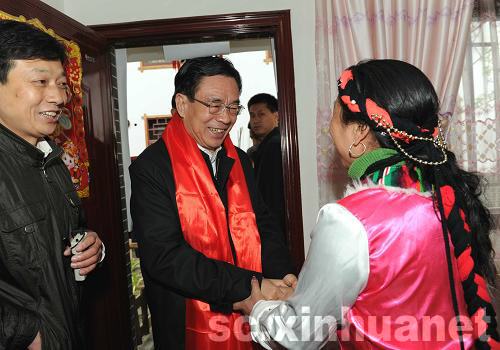 賀國(guó)強(qiáng)在四川考察災(zāi)區(qū)恢復(fù)重建及監(jiān)督檢查工作