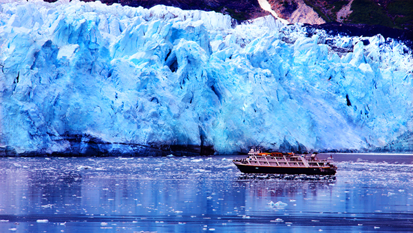 大型風光攝影集《馭光中國 逐影世界》在京首發