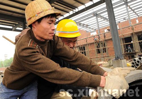 四川首個汽車充（換）電示范站即將竣工