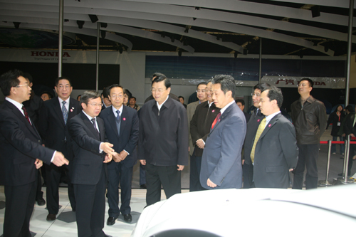 張德江視察東風時指出：發展更要注重質量和品牌