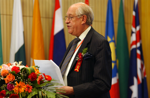 全球名家聚首“國際避暑圣地”雞公山品茗論道