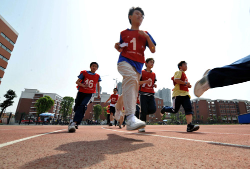 長沙：初中畢業生趕