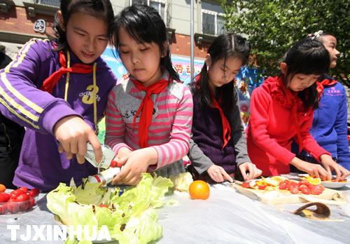勞動小能手 快樂過“五一”