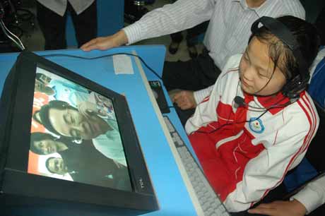 河南周口駐京團工委舉辦關愛農民工子女活動