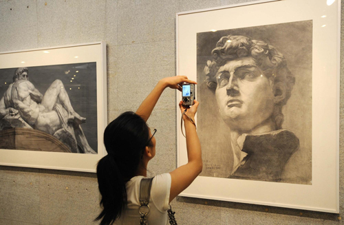 新中國最大規(guī)模素描專題展亮相“九藝節(jié)”