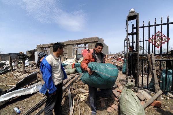 黑龍江綏化龍卷風(fēng)造成7死98傷