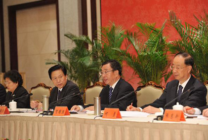 賀國強(qiáng)談反腐新問題矛盾